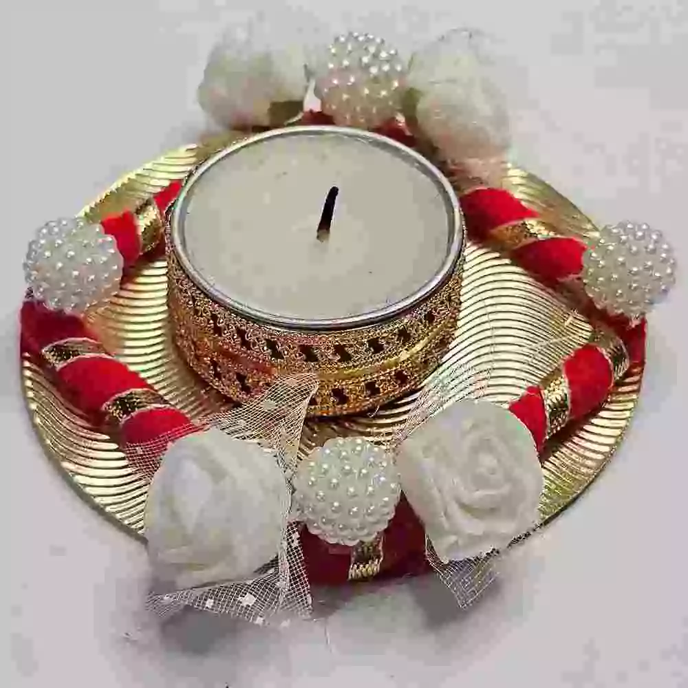 Round square tea light holder for traditional decor